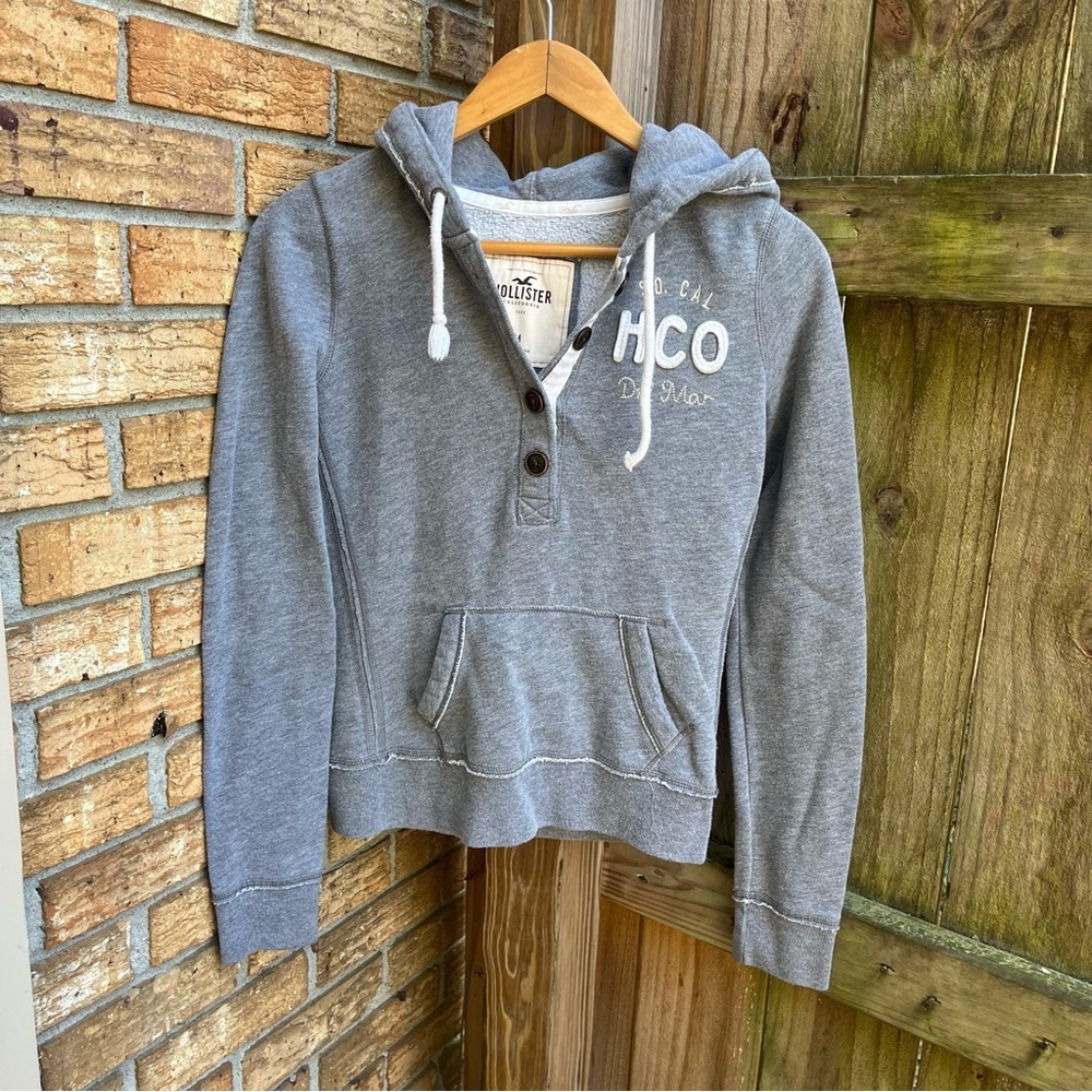 Vintage Y2K Hollister Gray Hoodie with Logo